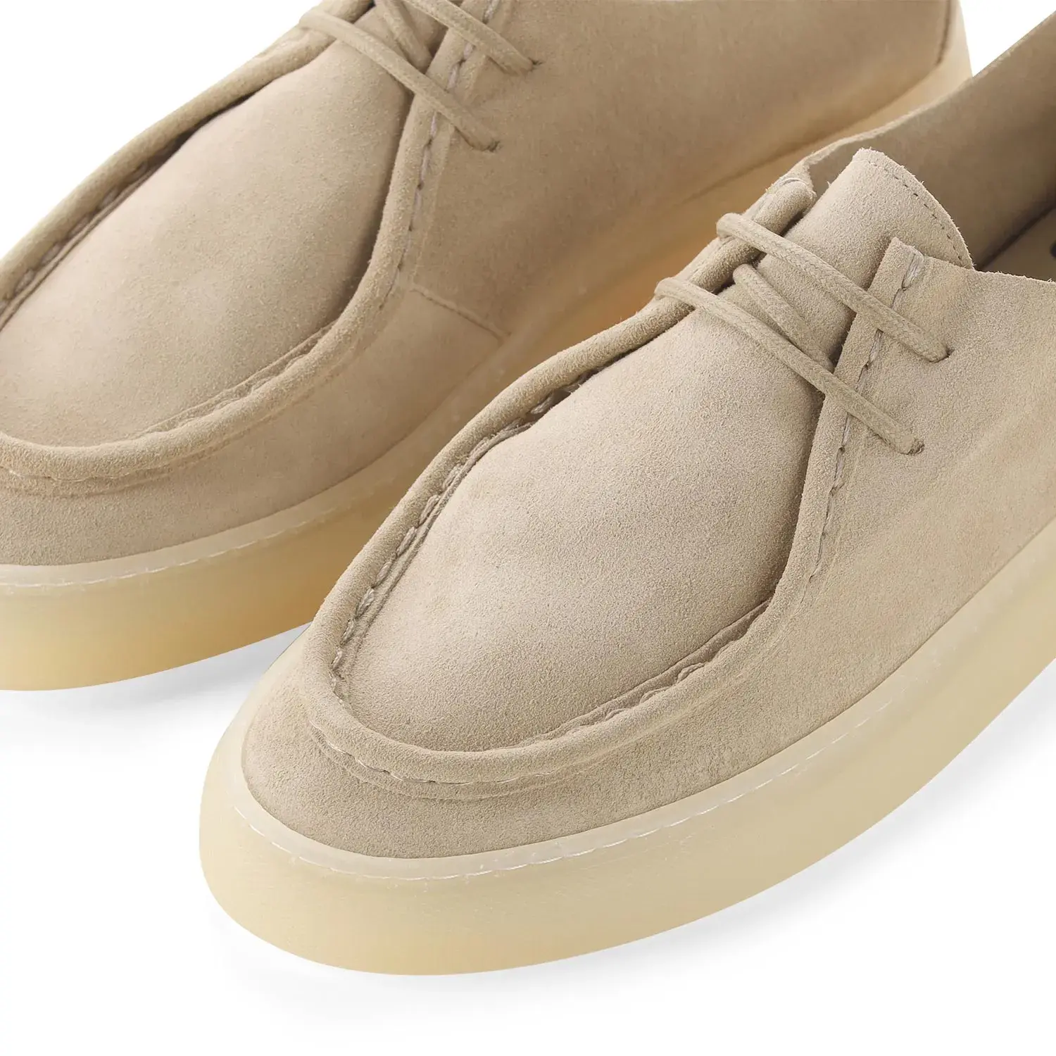 Beige Wildleder Low-Top Sneaker