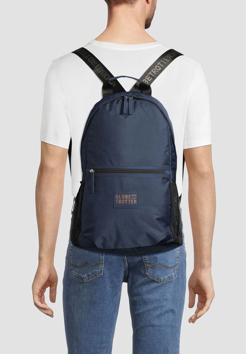 Minimalistischer blauer Freizeitrucksack