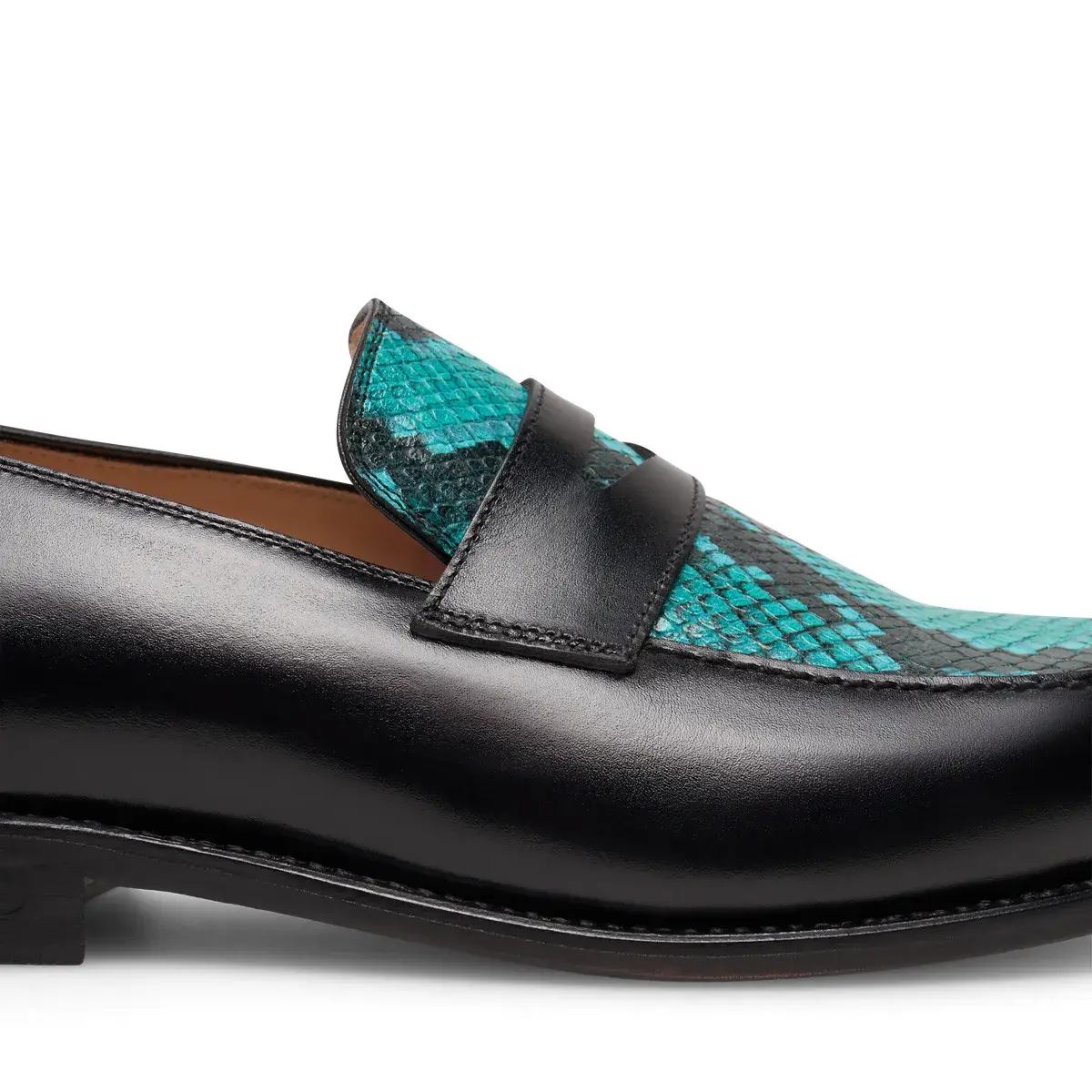 Schwarzer Lederloafer mit Schlangendetail