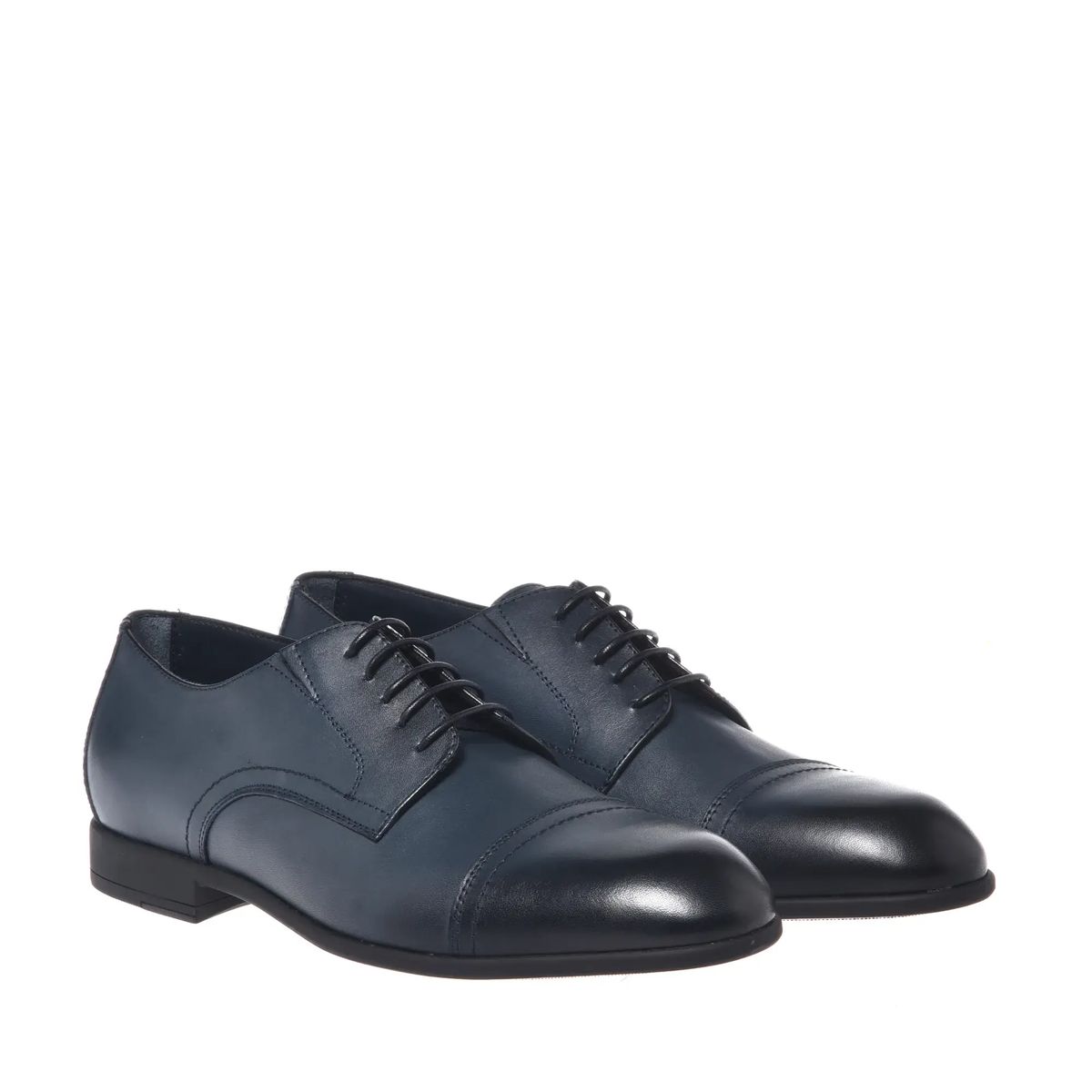 Oxford-Lederschnürschuhe mit Kappe