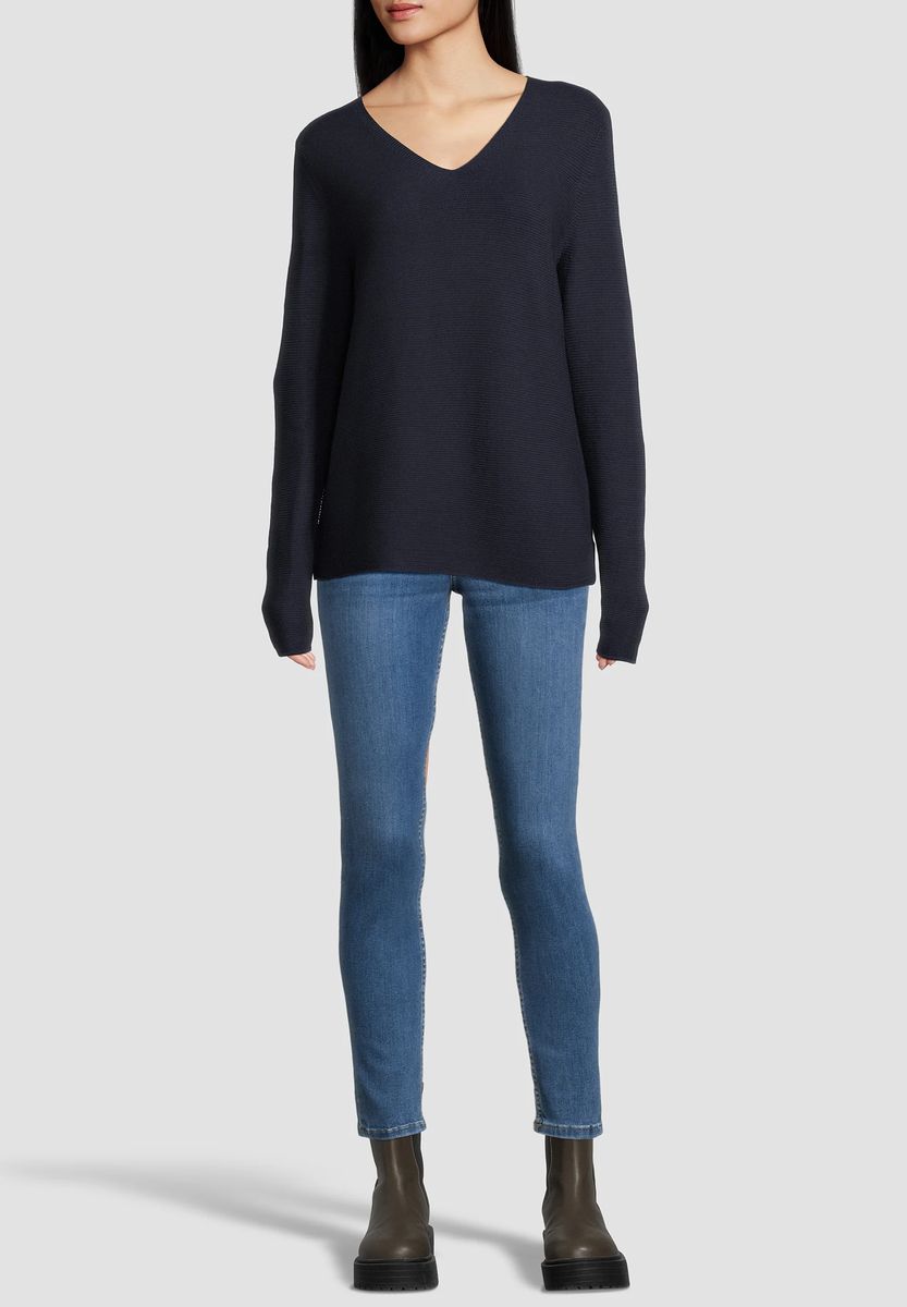 Klassischer V-Ausschnitt Strickpullover