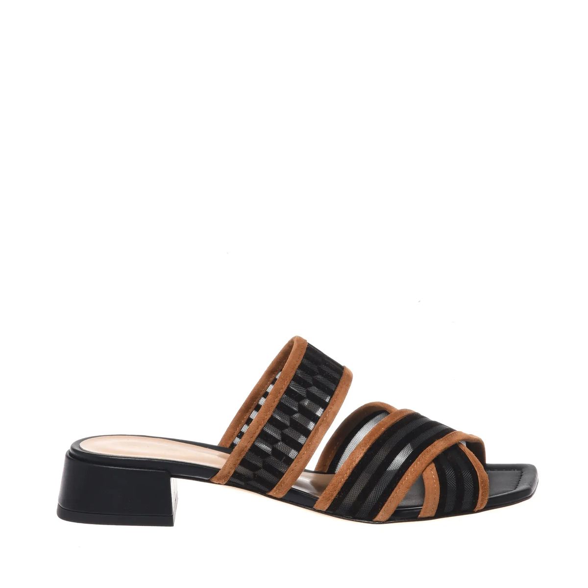 Gewebte Riemchensandalen mit Absatz