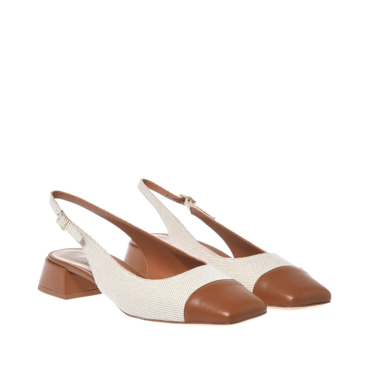 Slingback-Pumps aus Leder und Canvas