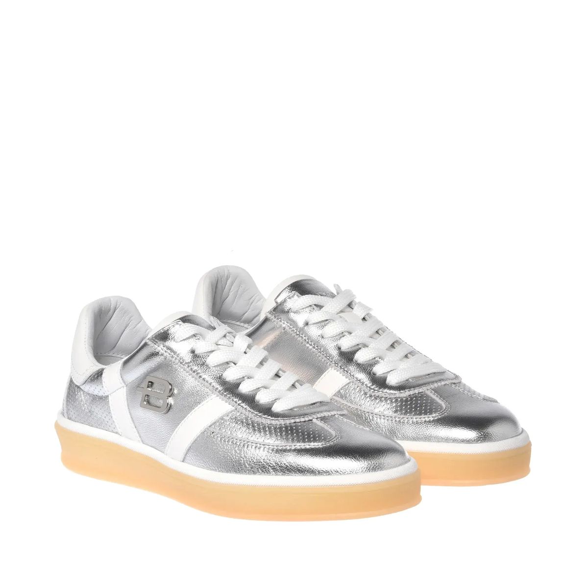 Silberne metallische Low-Top-Sneakers