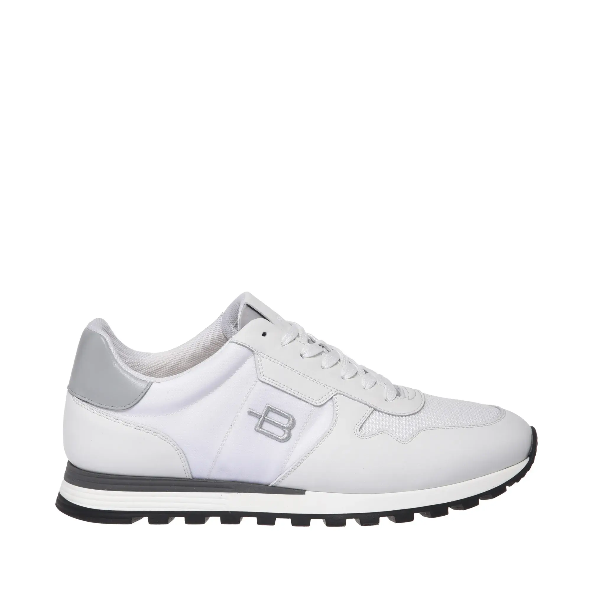 Moderner Laufschuh aus Leder und Mesh