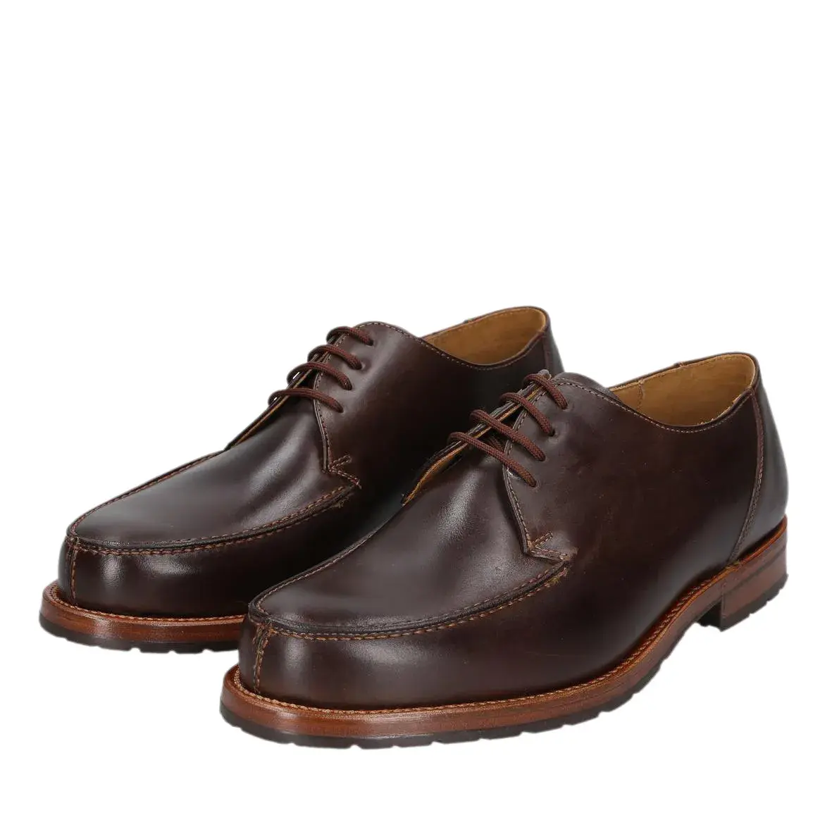Klassische braune Derby-Schuhe aus Leder