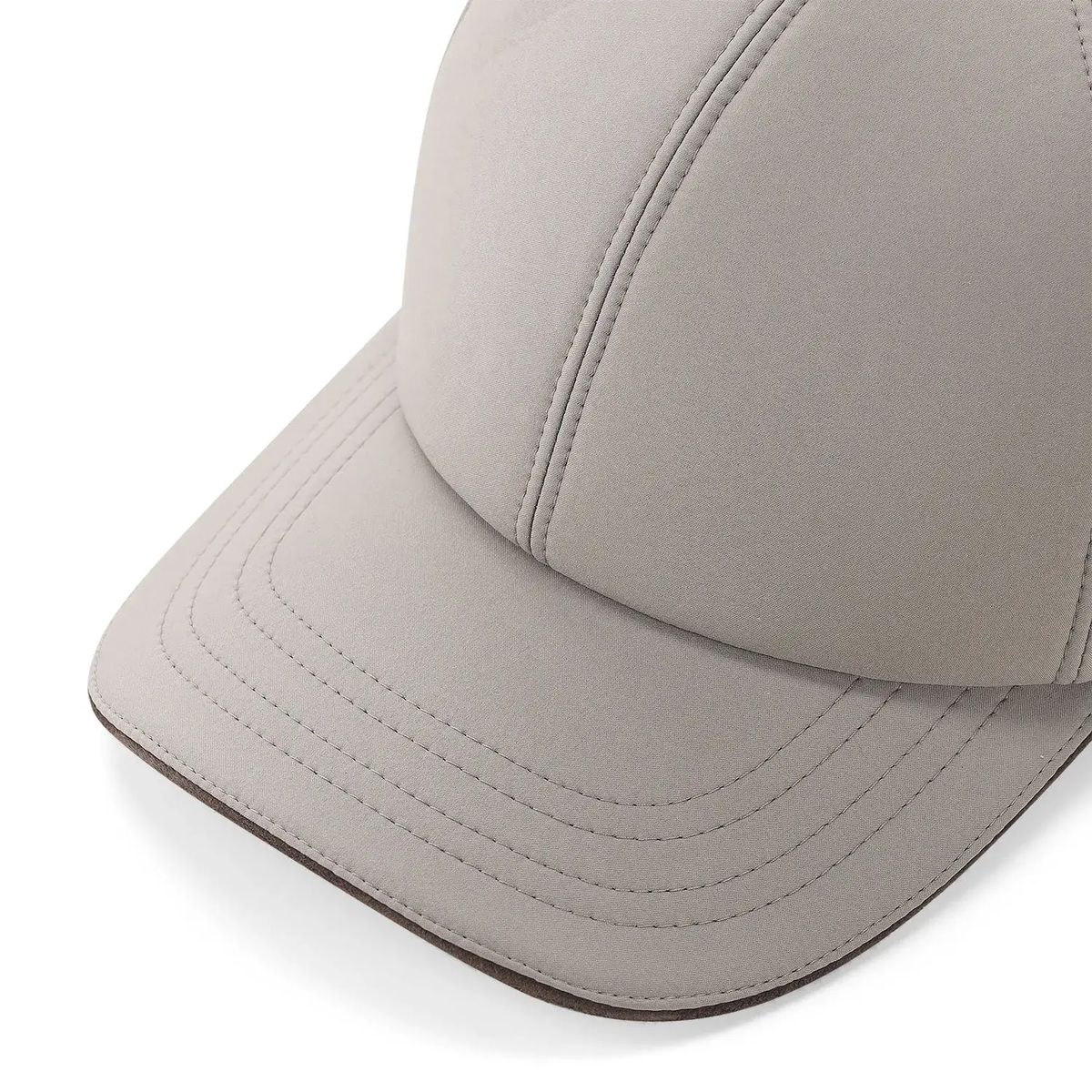 Elegante Baseballkappe mit verstellbarem Riemen
