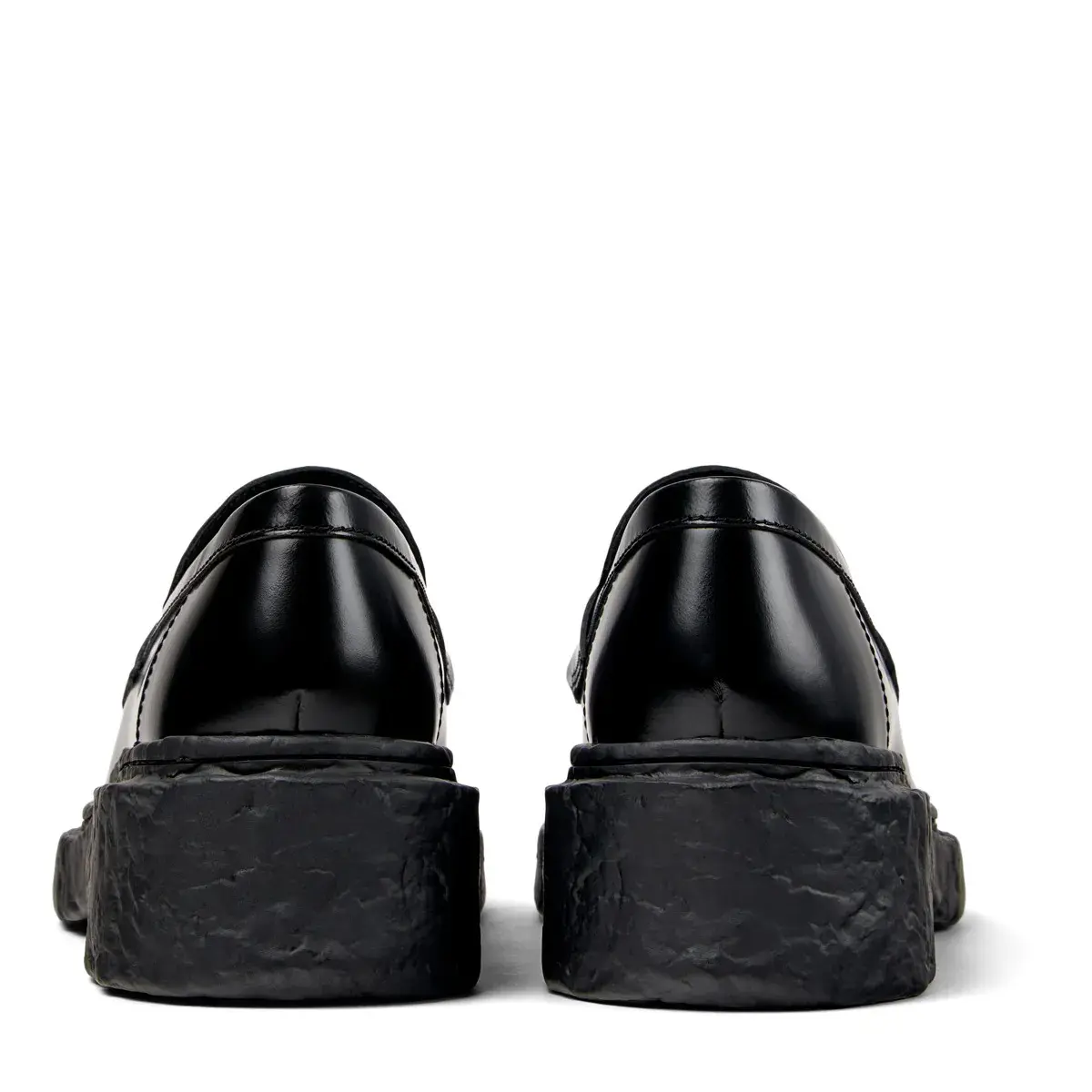 Schwarze Leder-Loafer mit klobiger Sohle