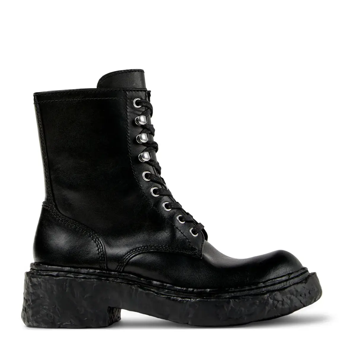 Klobige Plateau-Stiefeletten aus Leder