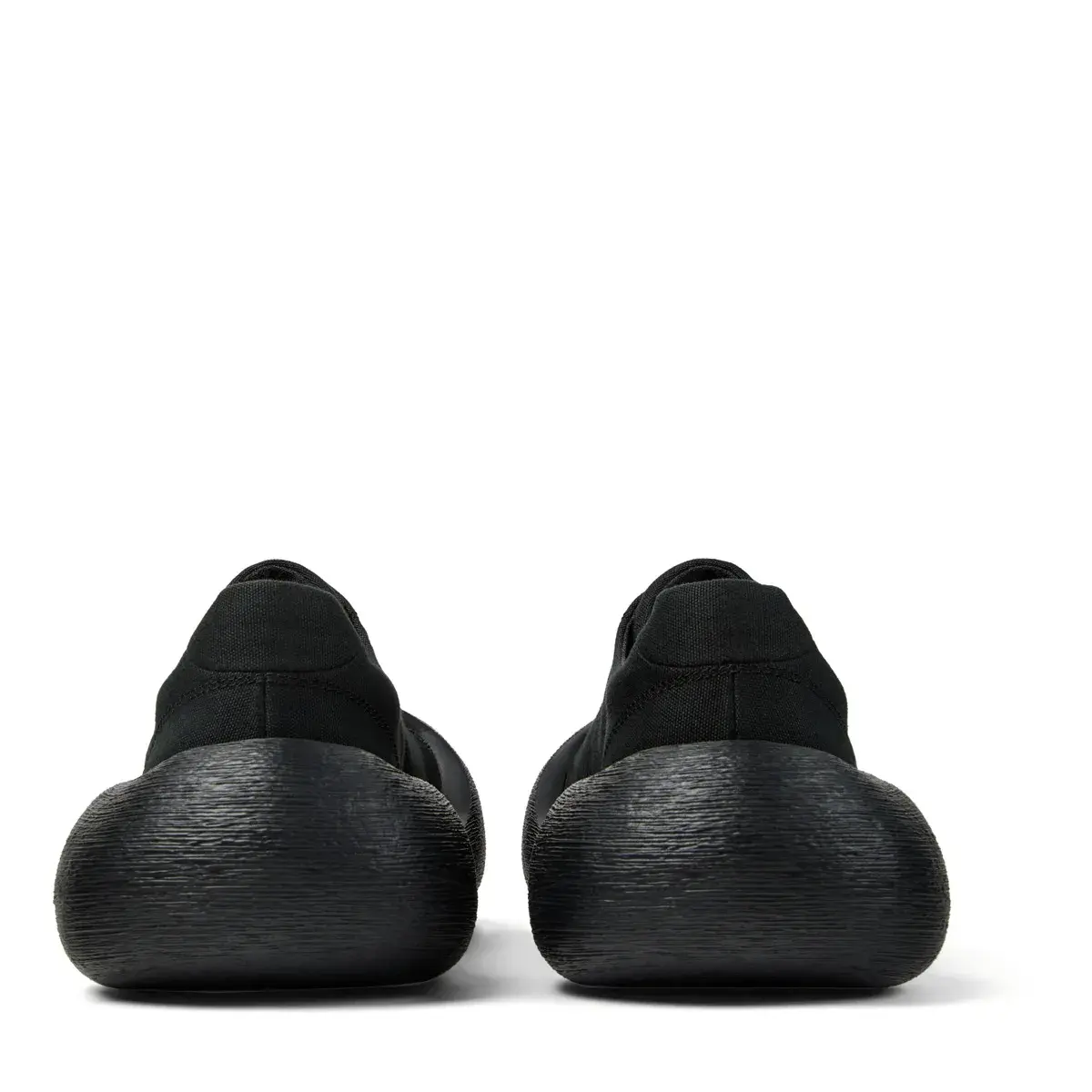 Sneaker mit klobiger Sohle