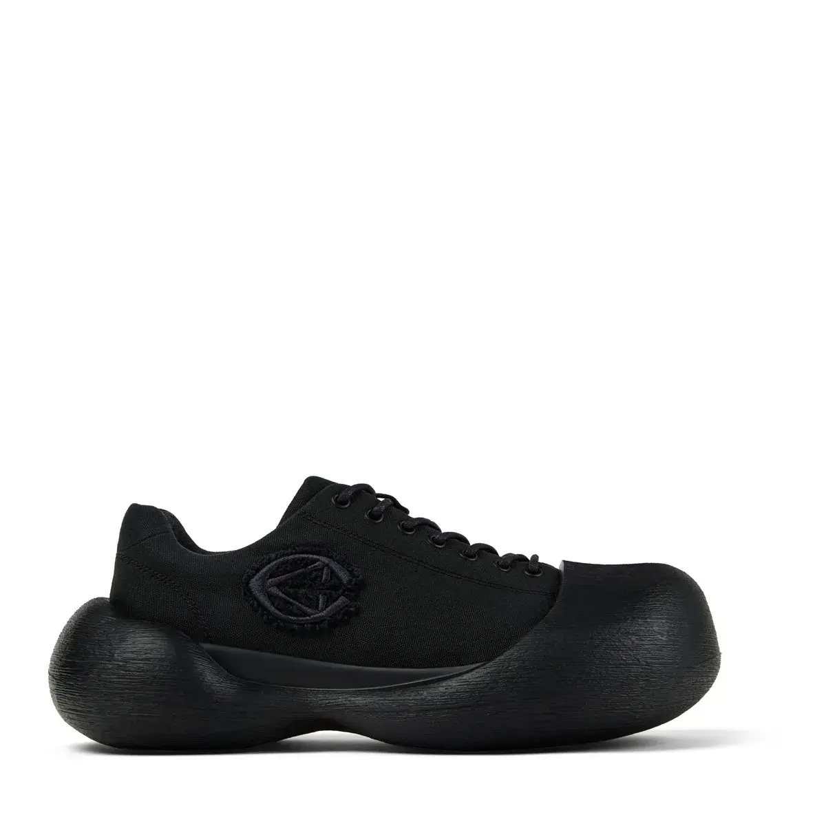 Sneaker mit klobiger Sohle