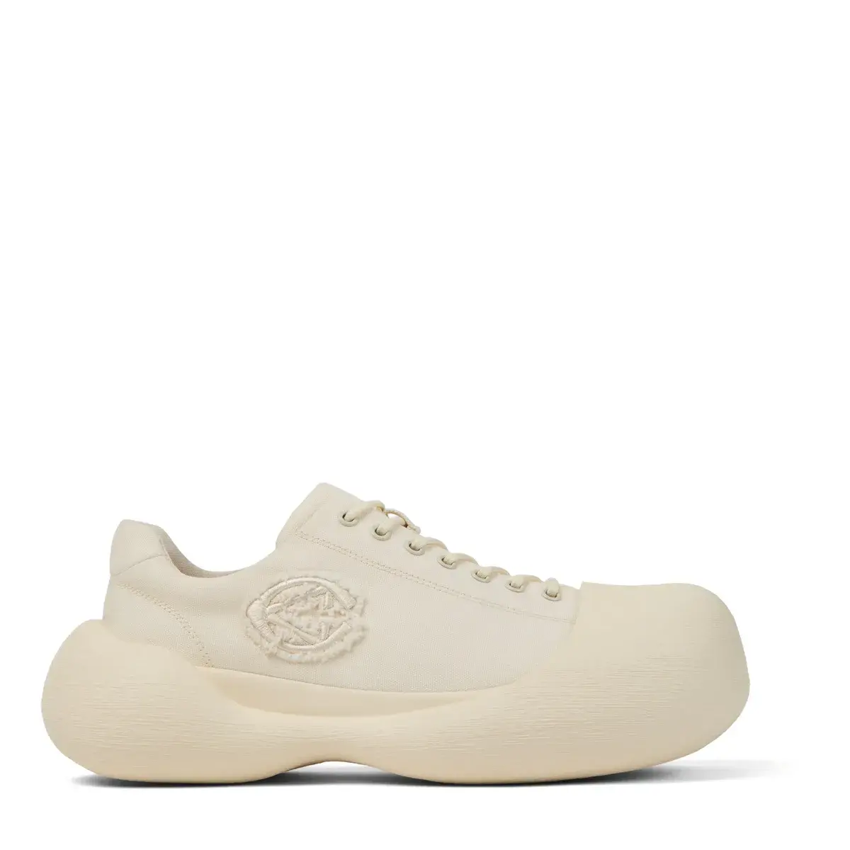 Beiger Canvas Sneaker mit dicker Sohle