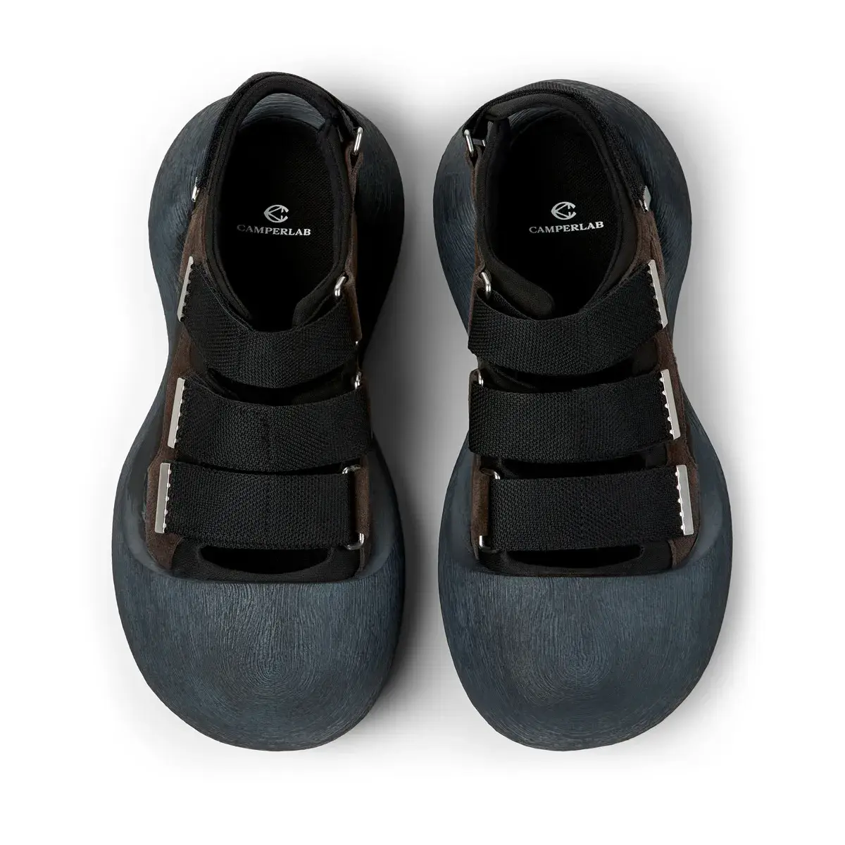 Skulpturale Riemchensandalen aus Leder