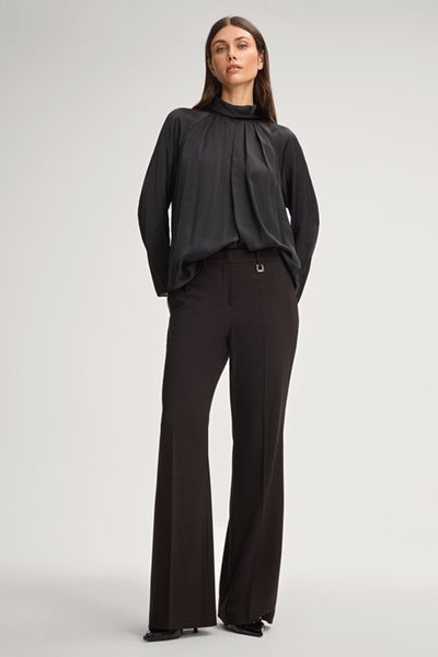 Elegante Satinbluse mit Stehkragen