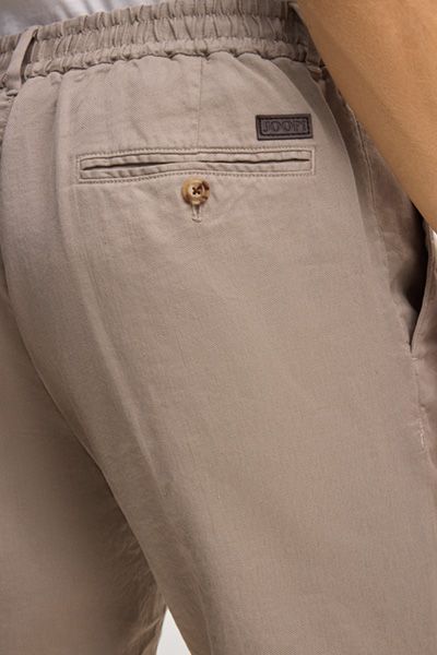 Beige Falten Chino Shorts