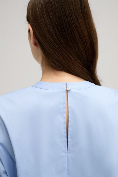 Verkürztes, kastenförmiges Blusenshirt mit Tasche