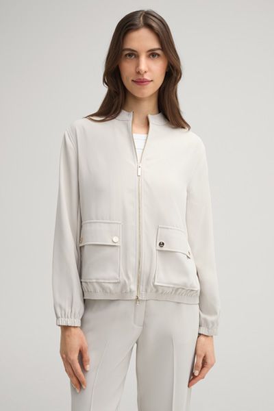 Moderner Crêpe Blouson mit Taschen