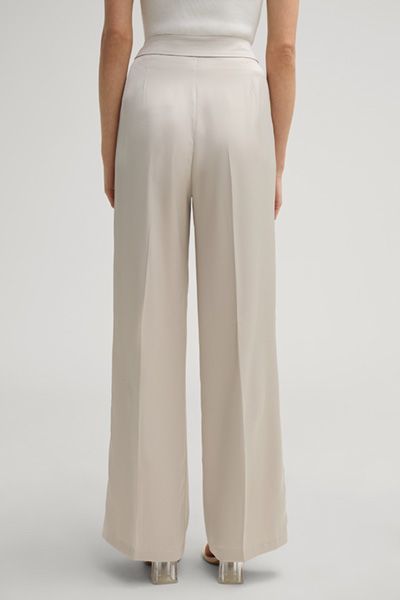 Weite Satinhose mit Bügelfalte