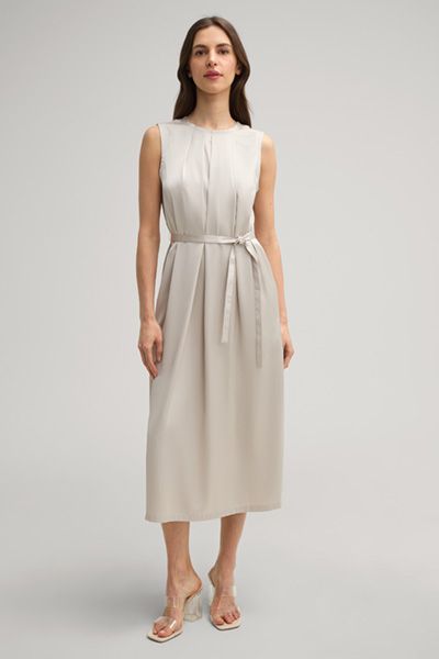 Elegantes ärmelloses Satin-Midikleid