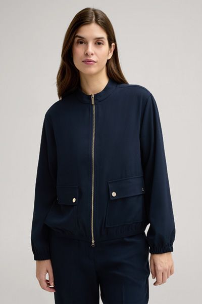 Marineblaue leichte Blousonjacke aus Crêpe
