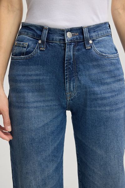 Jeans mit hoher Taille und konischer Passform
