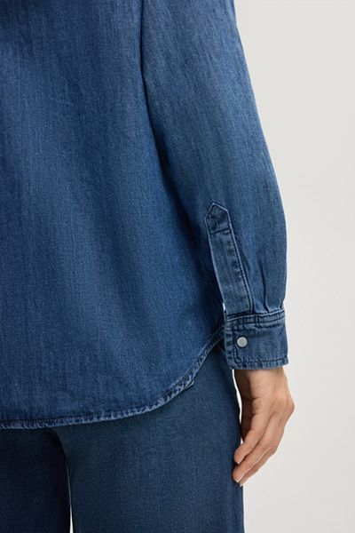 Klassisches Jeanshemd im Western-Stil