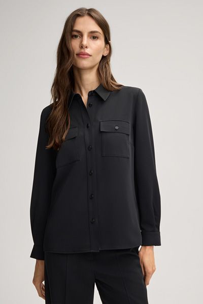 Schwarze Twill-Crêpe-Bluse mit Taschen