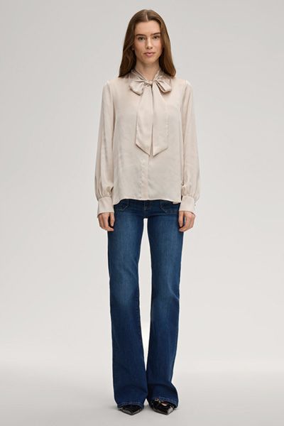 Elegante Satinbluse mit Schleifenkragen