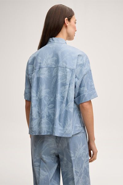 Bluse mit Blumenmuster und Stehkragen