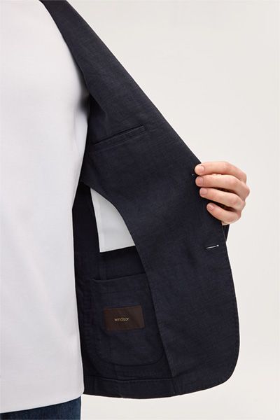 Marineblaues Sakko mit Revers aus Leinenmischung