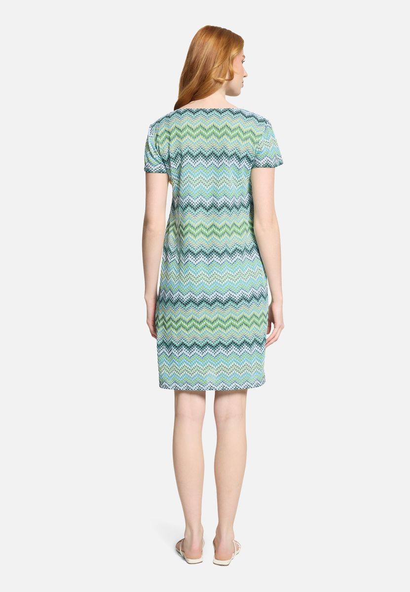 Sommerkleid mit V-Ausschnitt