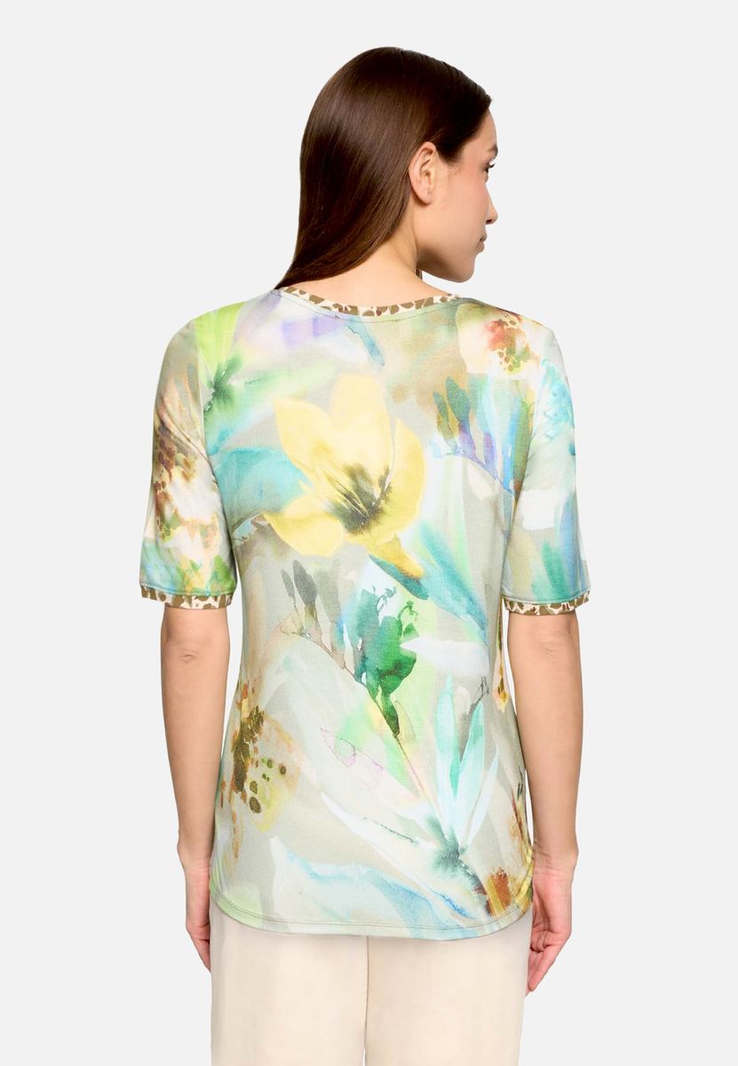 Florales Printshirt mit Leo-Besatz