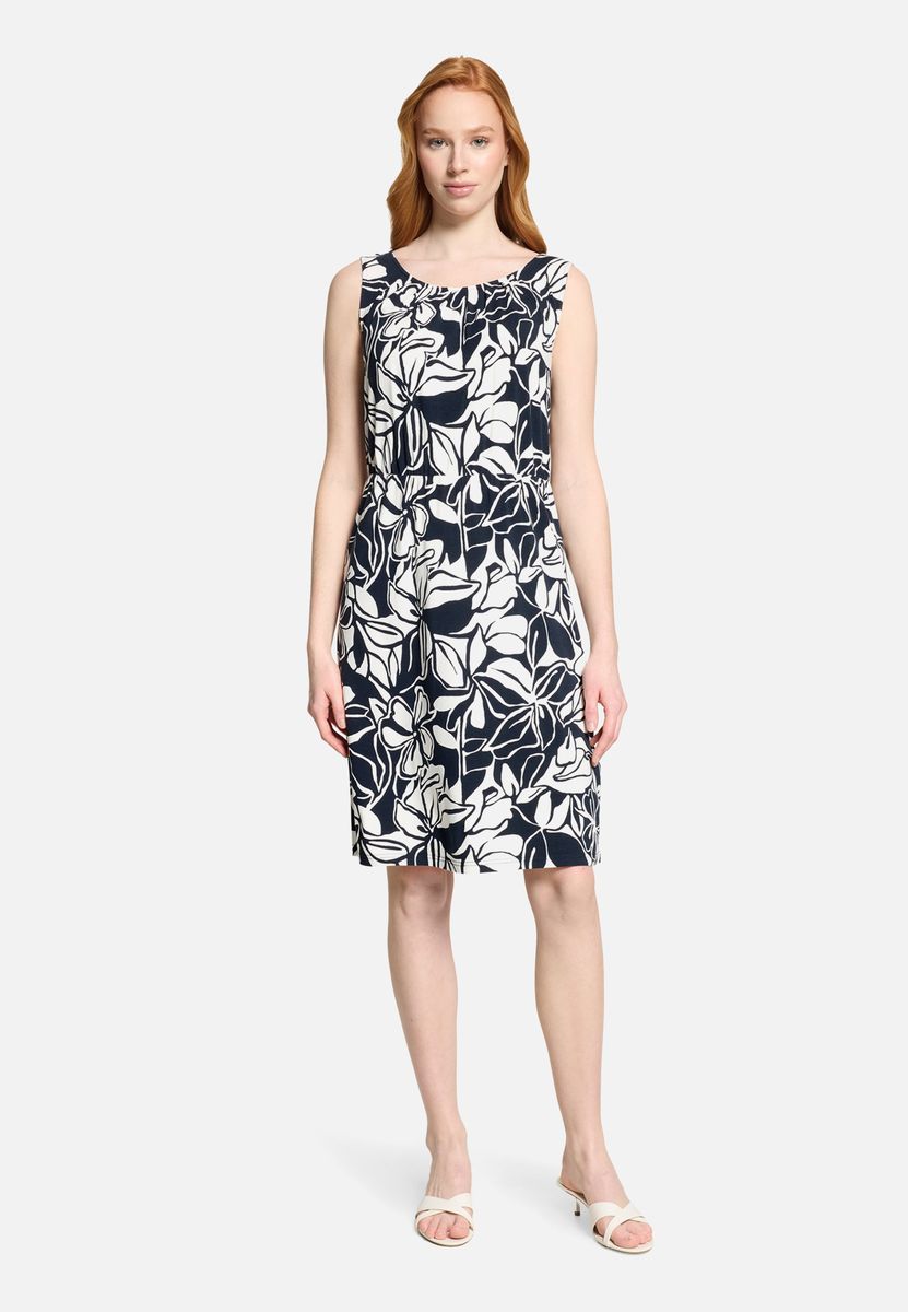 Sommerkleid mit Rundhalsausschnitt