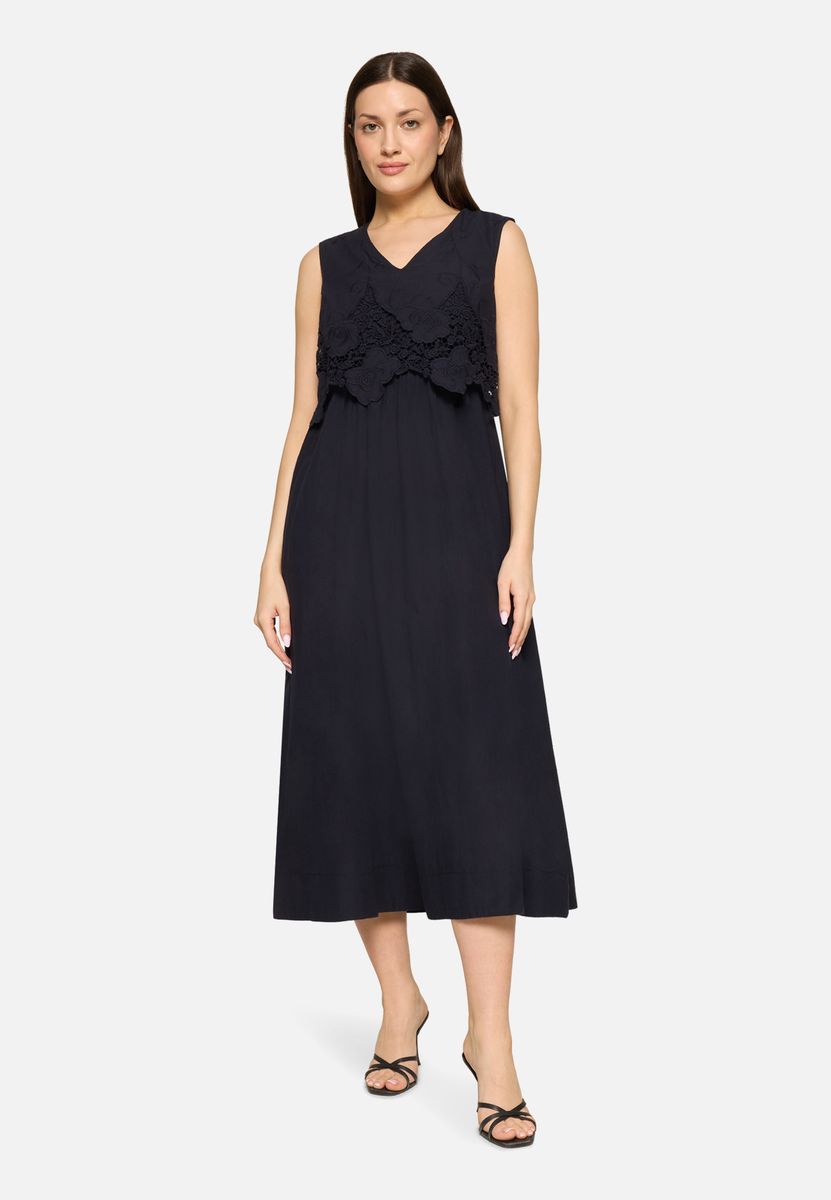 Midikleid mit V-Ausschnitt