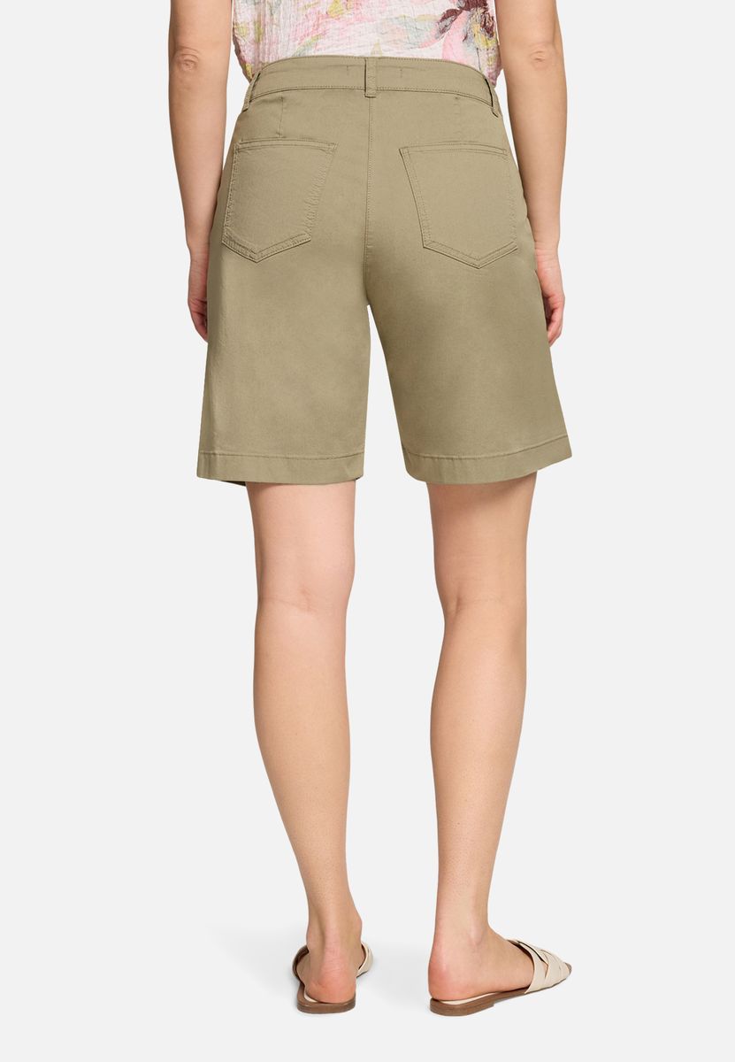 Sommerhose mit Eingrifftaschen