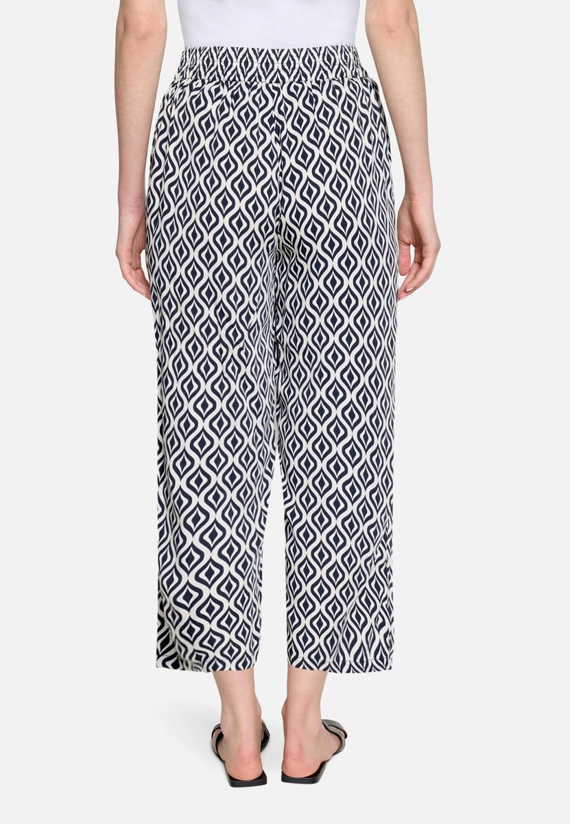 Marlene-Hose mit geometrischem Muster