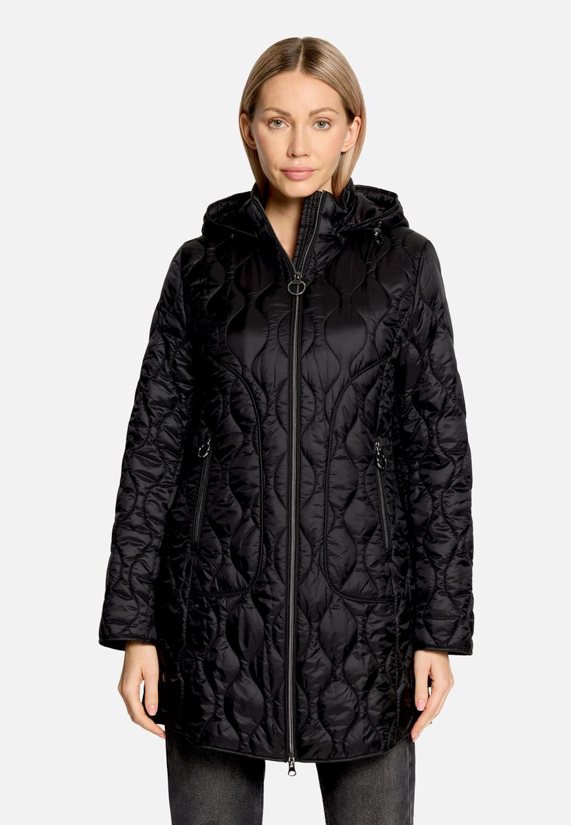 Outdoorjacke mit abnehmbarer Kapuze