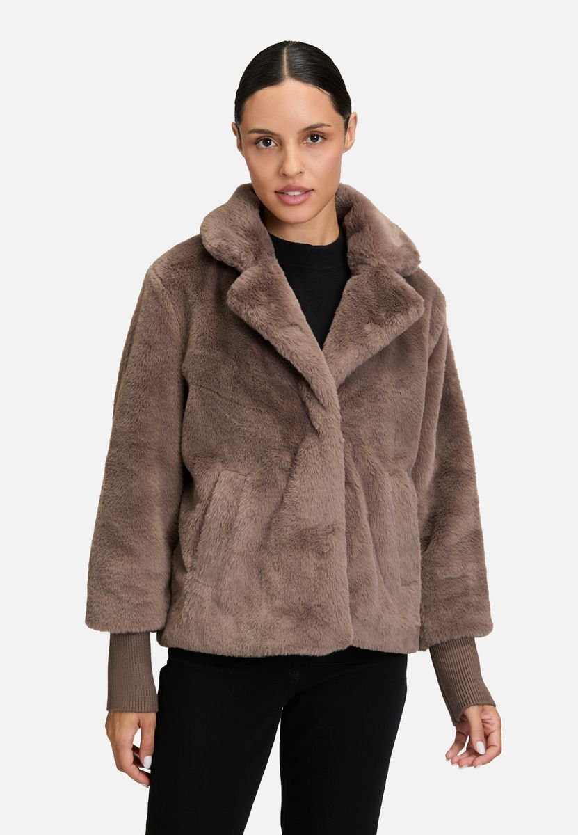 Outdoorjacke mit Plüsch