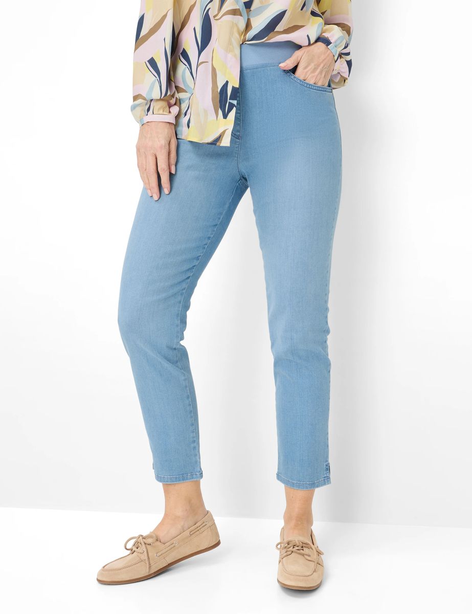 Raphaela by Brax Damen Schlupfjeans Style PAMINA 6/8 BLEACHED LIGHT BLUE SLIGHTUSED, denim hellblau, Gr. 36