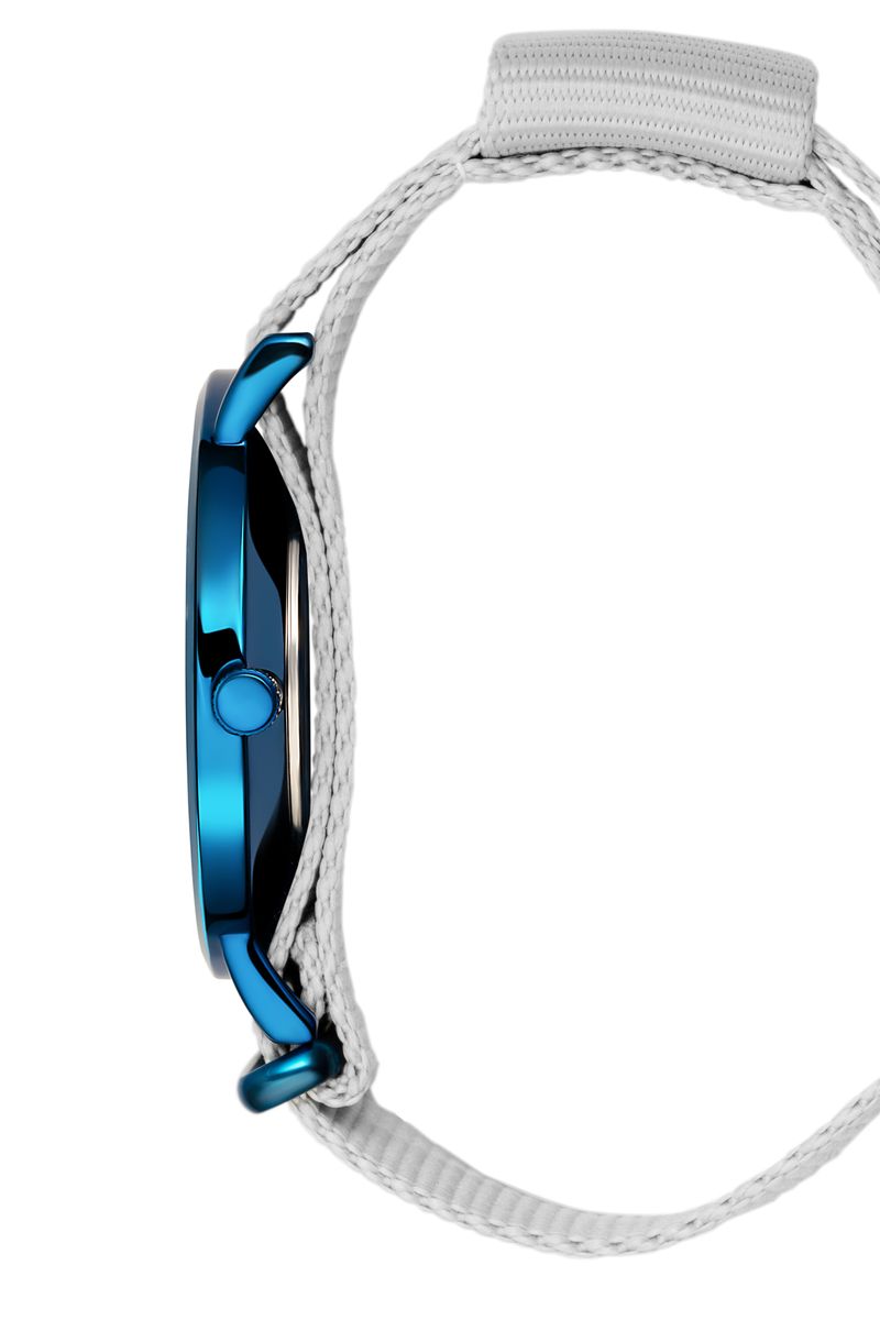 Minimalistische Analog-Uhr mit Stoffarmband