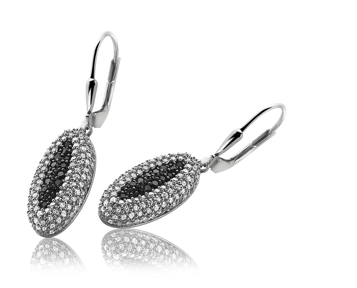 Funkelndes ovales Pavé-Schmuckset