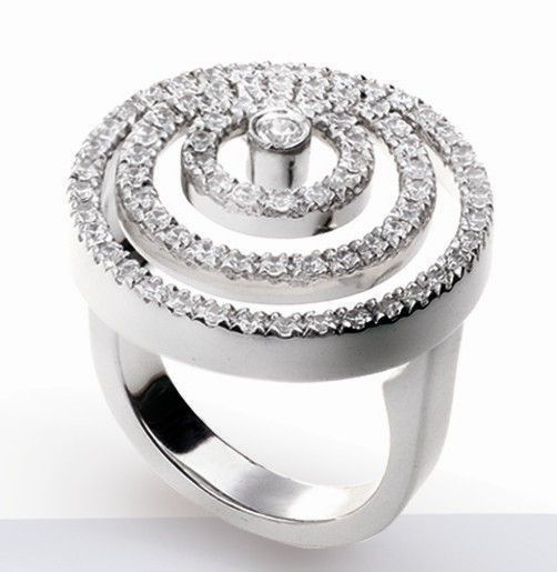 Architektonischer funkelnder Multi-Kreis-Ring