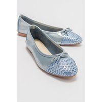 Schimmernde Leder-Ballerinas mit Kappe