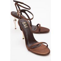 Satin-Stiletto mit skulpturalem Absatz