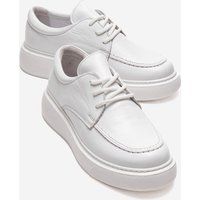 Minimalistischer Leder-Sneaker mit Mokassin-Naht