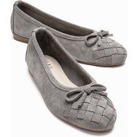 Wildleder-Ballerinas mit geflochtener Kappe