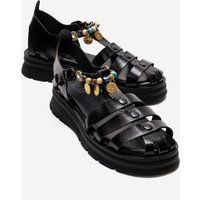 Boho-Luxe Leder-Sandalen mit Perlen