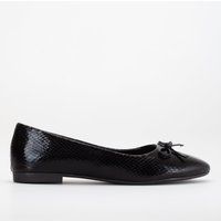 Klassische Ballerinas mit Reptil-Struktur