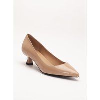 Spitze Kitten-Heels aus Lackleder