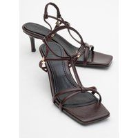 Riemchen-Stiletto-Sandaletten mit eckiger Spitze